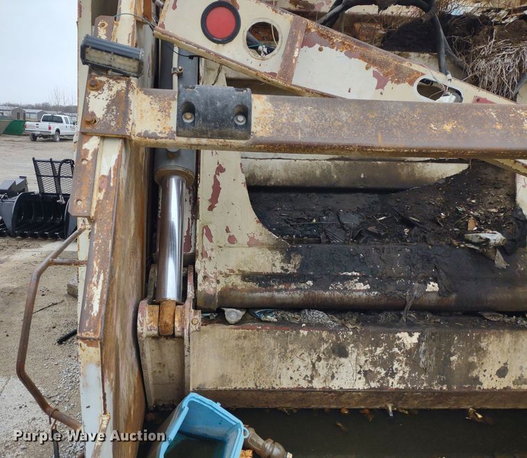 image for item DR8142 Heil 612-3201  refuse bed