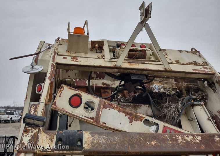 image for item DR8142 Heil 612-3201  refuse bed