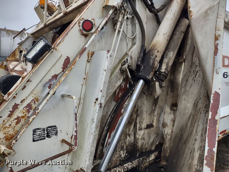 image for item DR8142 Heil 612-3201  refuse bed