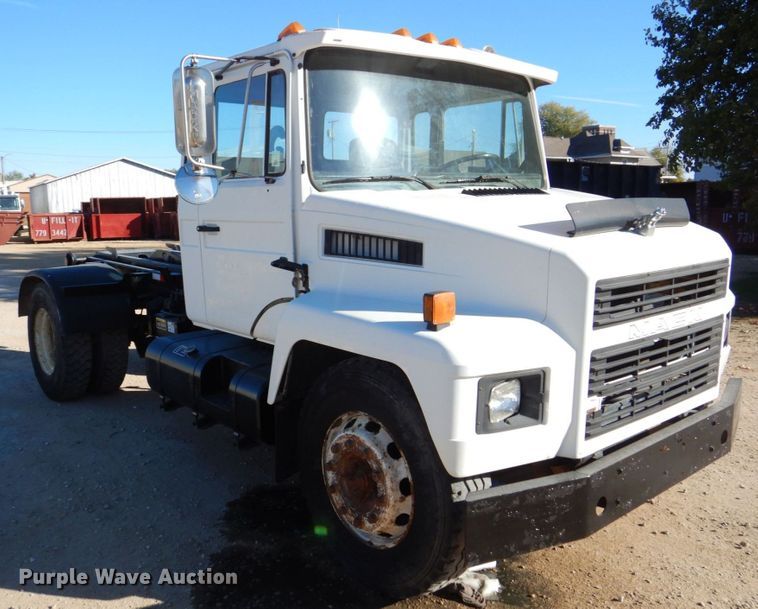 image for item DS8238 1994 Mack CS200  hook lift truck