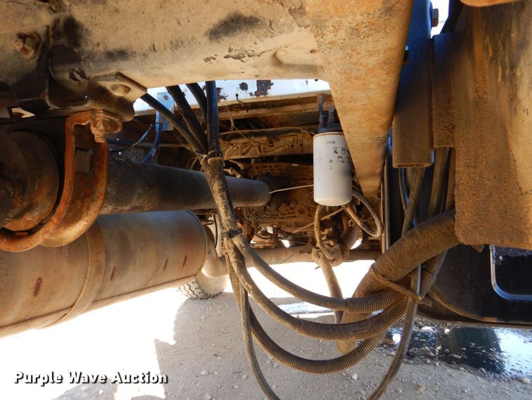 image for item DS8238 1994 Mack CS200  hook lift truck