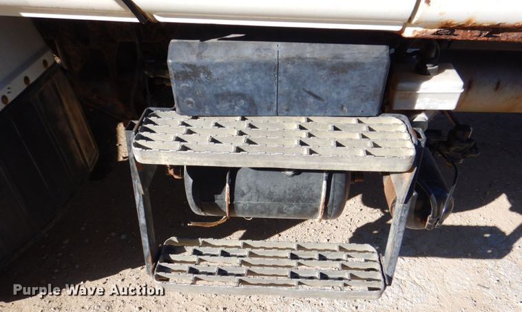 image for item DS8238 1994 Mack CS200  hook lift truck