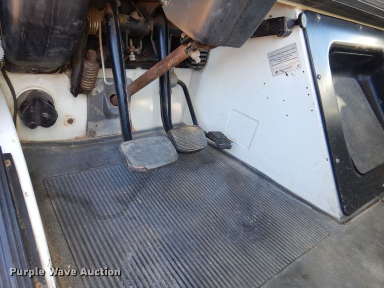 image for item DS8238 1994 Mack CS200  hook lift truck