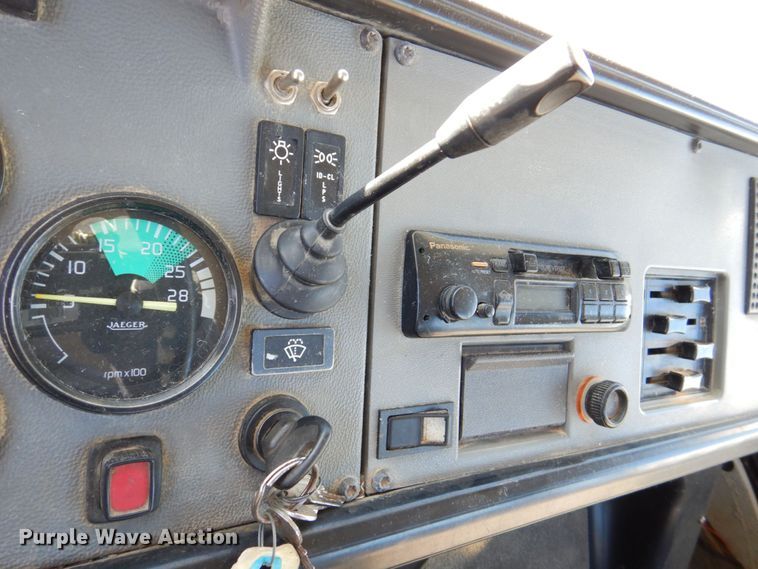 image for item DS8238 1994 Mack CS200  hook lift truck