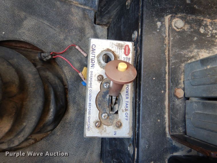 image for item DS8238 1994 Mack CS200  hook lift truck