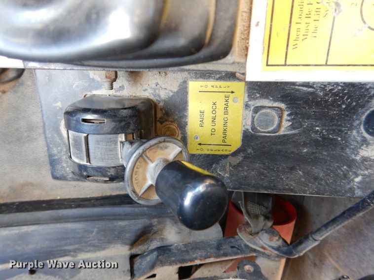 image for item DS8238 1994 Mack CS200  hook lift truck