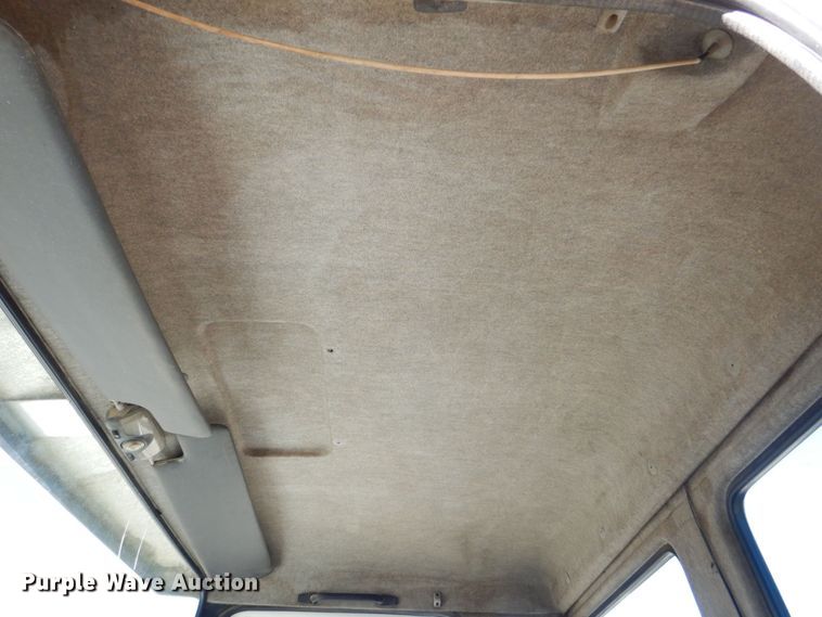 image for item DS8238 1994 Mack CS200  hook lift truck