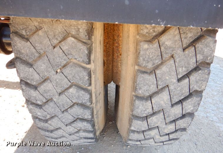 image for item DS8238 1994 Mack CS200  hook lift truck