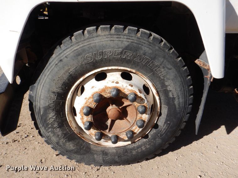 image for item DS8238 1994 Mack CS200  hook lift truck