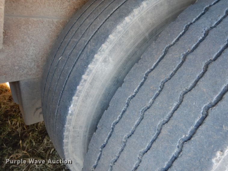 image for item HF9386 1992 Kentucky  dry van trailer