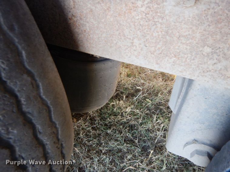 image for item HF9386 1992 Kentucky  dry van trailer