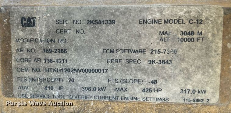 image for item ID9453 2003 International 9200i  semi truck