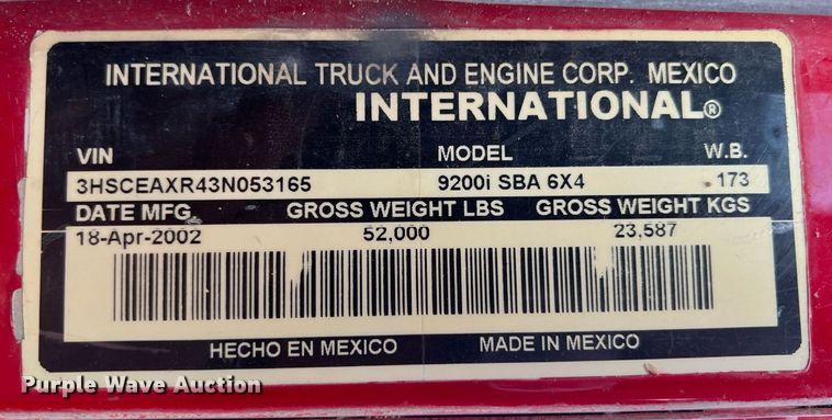 image for item ID9453 2003 International 9200i  semi truck