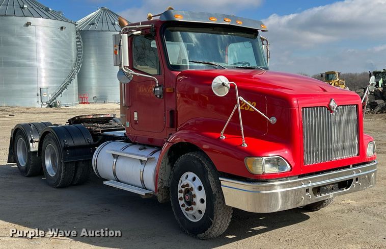 image for item ID9454 2007 International 9400i  semi truck