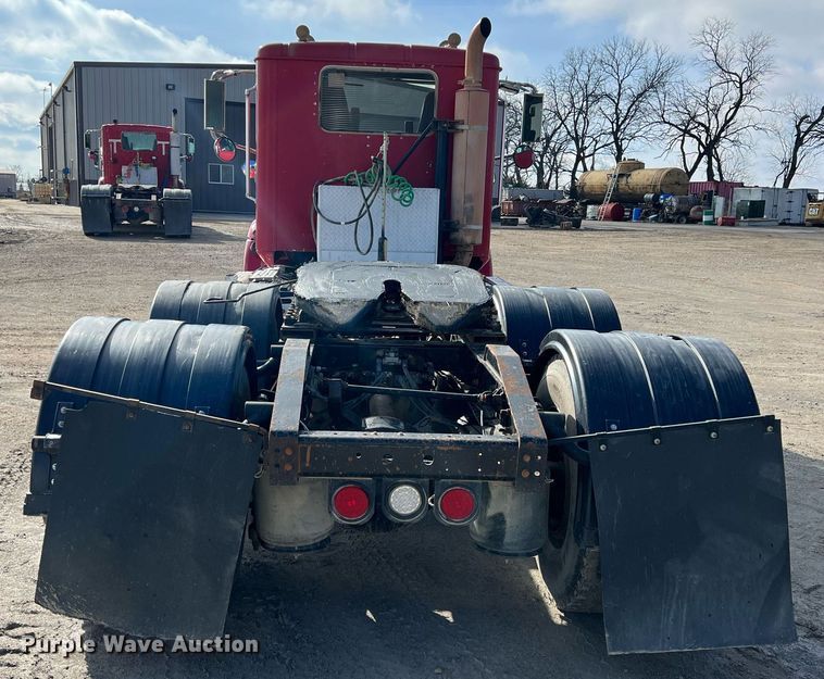 image for item ID9454 2007 International 9400i  semi truck