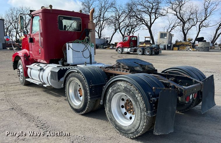 image for item ID9454 2007 International 9400i  semi truck