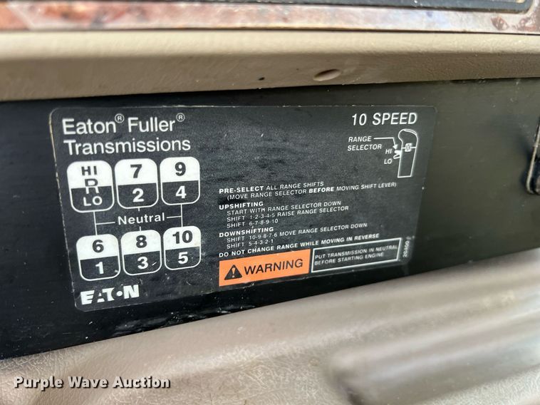 image for item ID9454 2007 International 9400i  semi truck