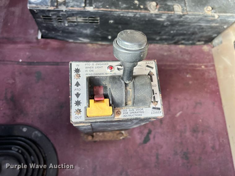 image for item ID9454 2007 International 9400i  semi truck