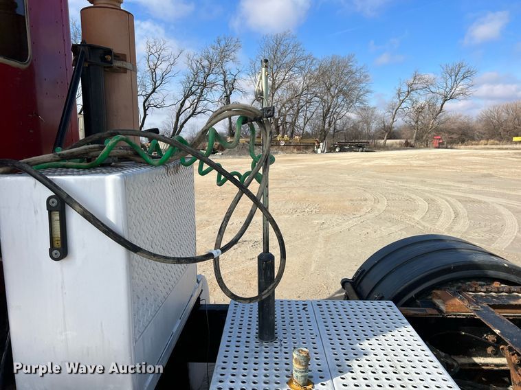 image for item ID9454 2007 International 9400i  semi truck