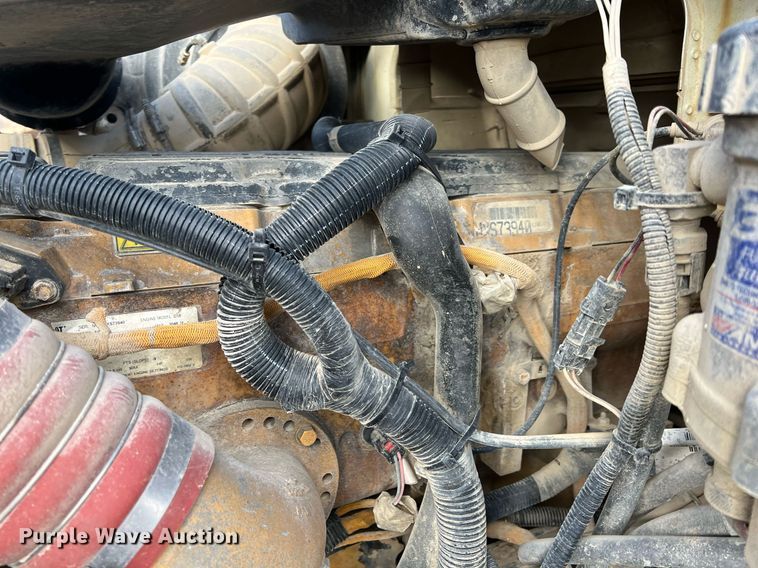 image for item ID9454 2007 International 9400i  semi truck