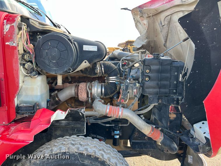 image for item ID9454 2007 International 9400i  semi truck