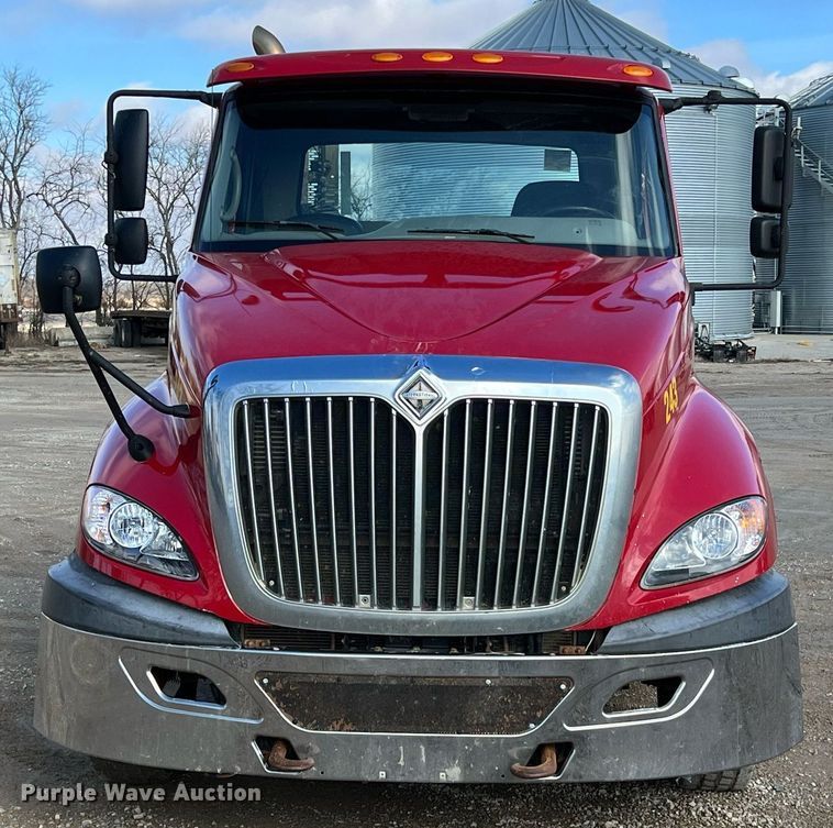 image for item ID9455 2008 International ProStar  semi truck
