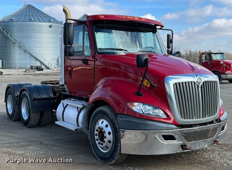 image for item ID9455 2008 International ProStar  semi truck