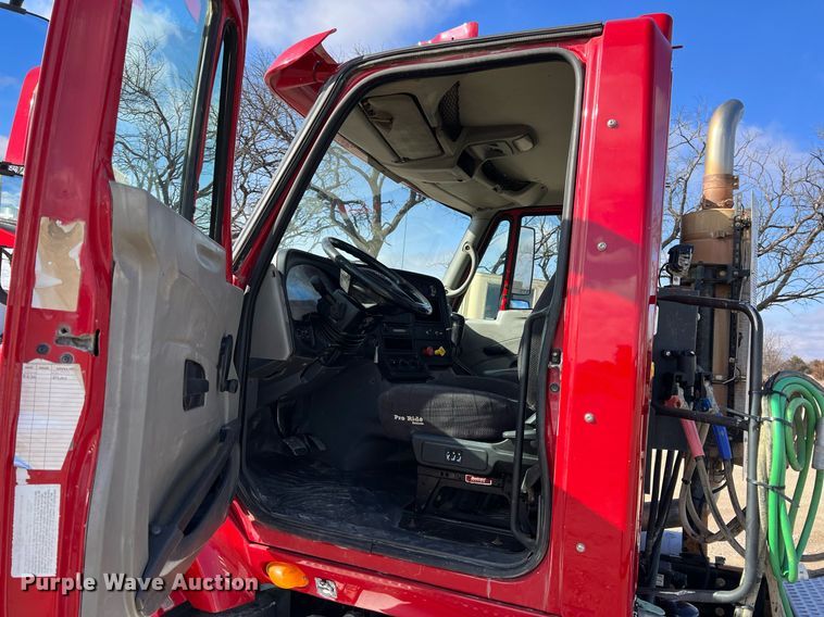 image for item ID9455 2008 International ProStar  semi truck