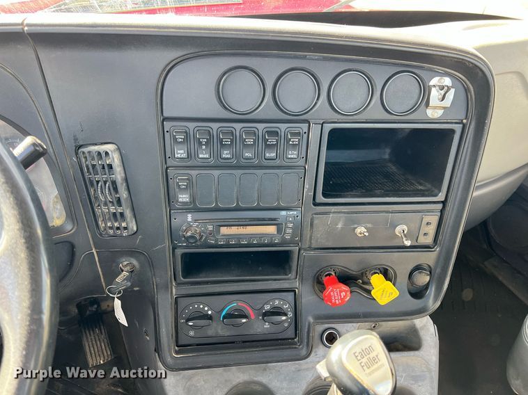 image for item ID9455 2008 International ProStar  semi truck