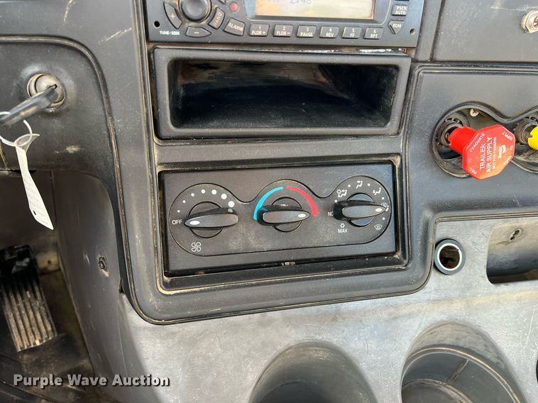 image for item ID9455 2008 International ProStar  semi truck