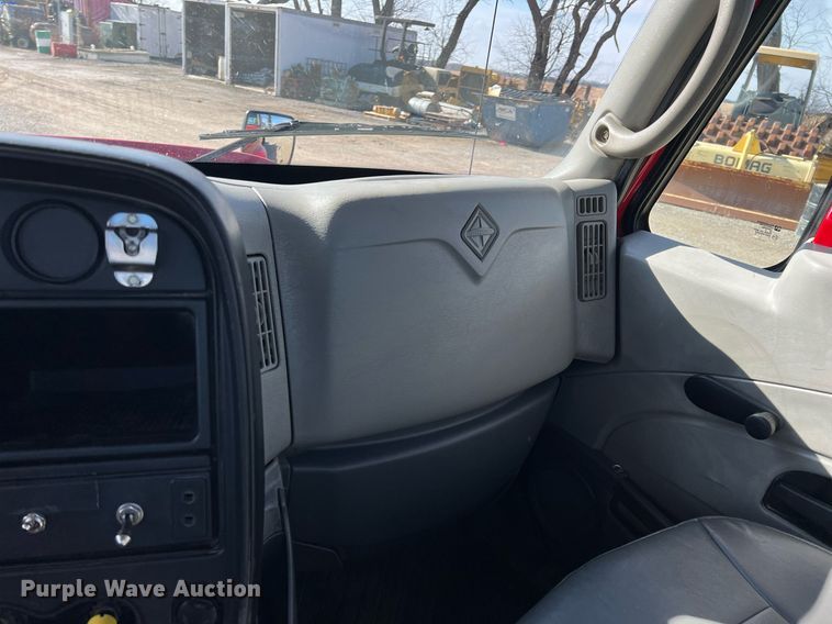 image for item ID9455 2008 International ProStar  semi truck