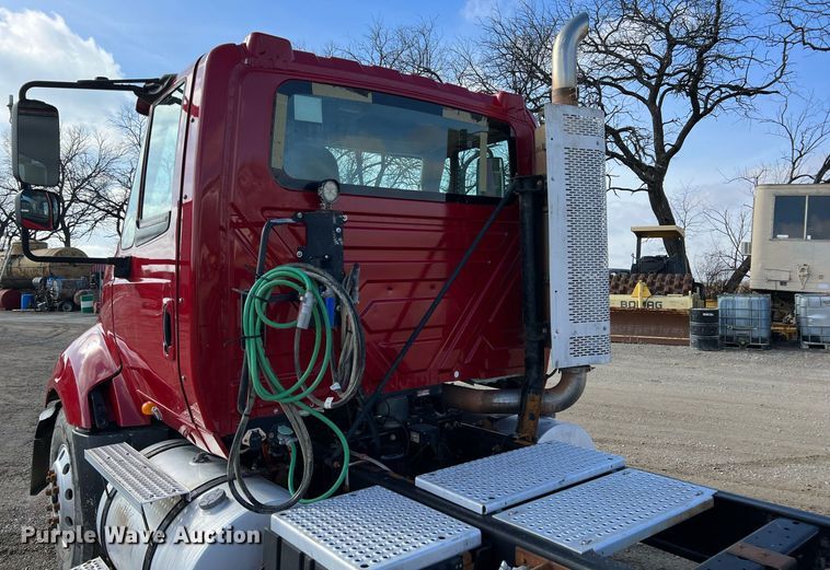 image for item ID9455 2008 International ProStar  semi truck