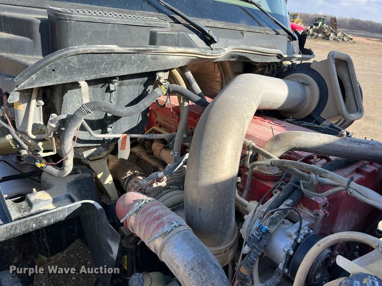 image for item ID9455 2008 International ProStar  semi truck