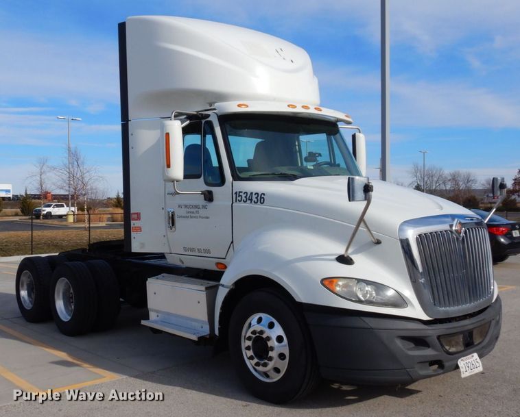 image for item JK9163 2014 International ProStar Plus 122  semi truck