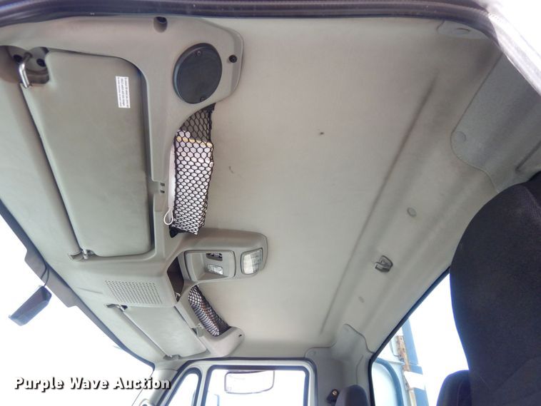 image for item JK9163 2014 International ProStar Plus 122  semi truck