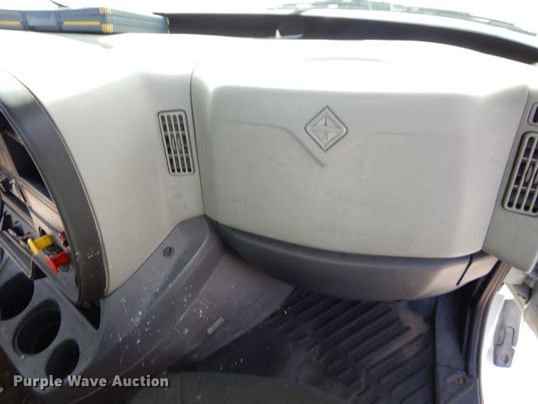 image for item JK9163 2014 International ProStar Plus 122  semi truck