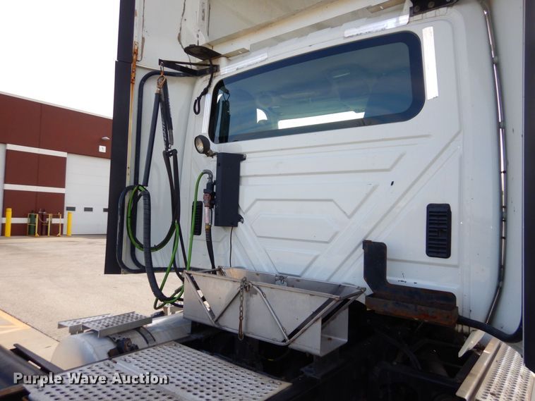 image for item JK9163 2014 International ProStar Plus 122  semi truck