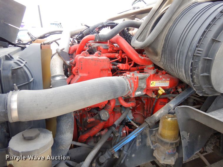 image for item JK9163 2014 International ProStar Plus 122  semi truck