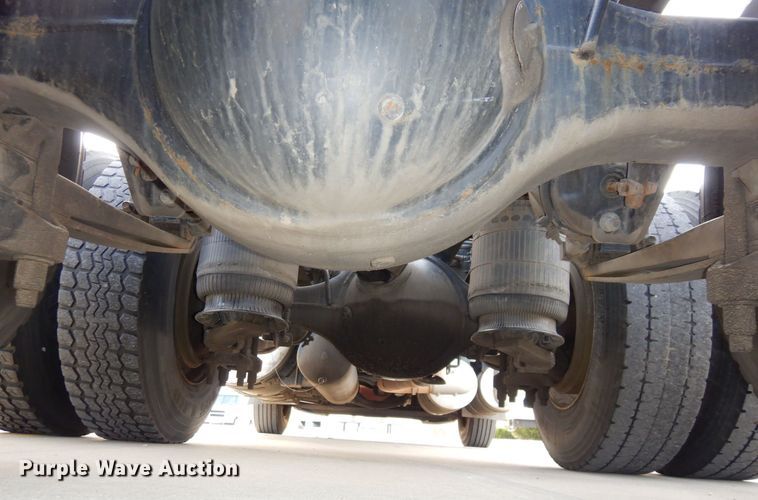 image for item JK9163 2014 International ProStar Plus 122  semi truck