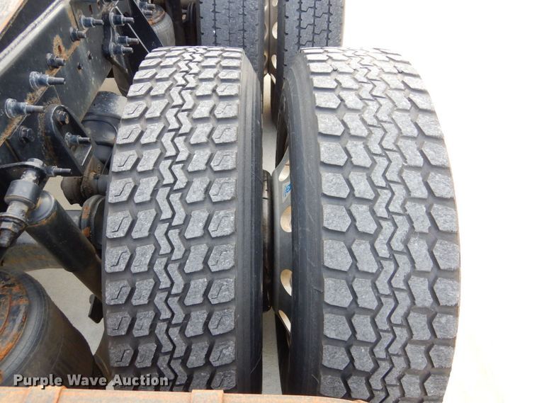 image for item JK9163 2014 International ProStar Plus 122  semi truck