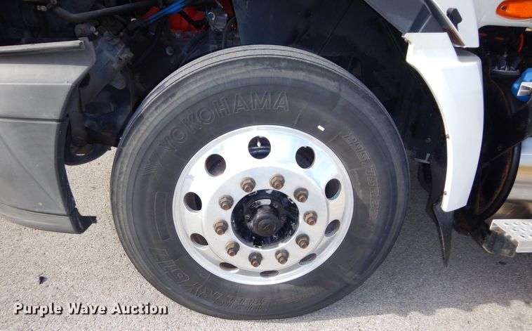 image for item JK9163 2014 International ProStar Plus 122  semi truck