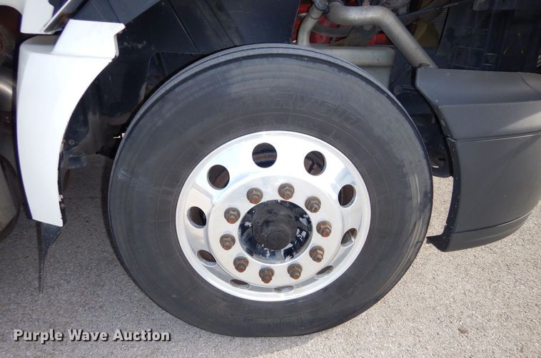 image for item JK9163 2014 International ProStar Plus 122  semi truck