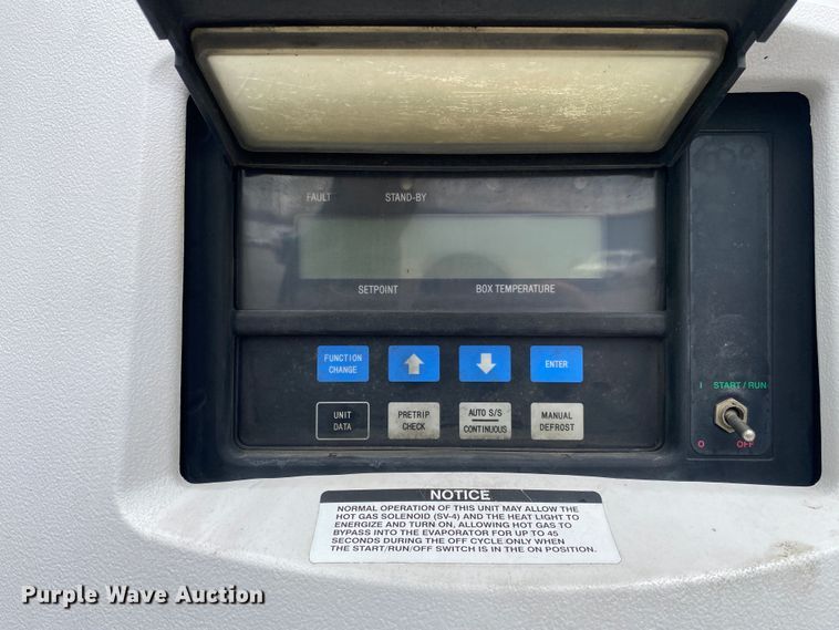 image for item JW9213 2010 Great Dane CLR-1112-12028  refrigerated van trailer