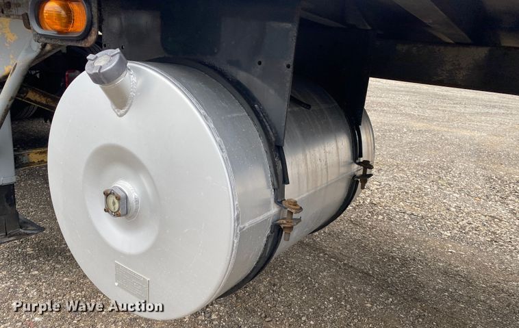 image for item JW9213 2010 Great Dane CLR-1112-12028  refrigerated van trailer