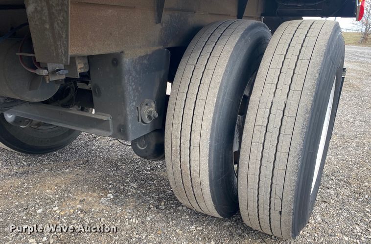 image for item JW9213 2010 Great Dane CLR-1112-12028  refrigerated van trailer