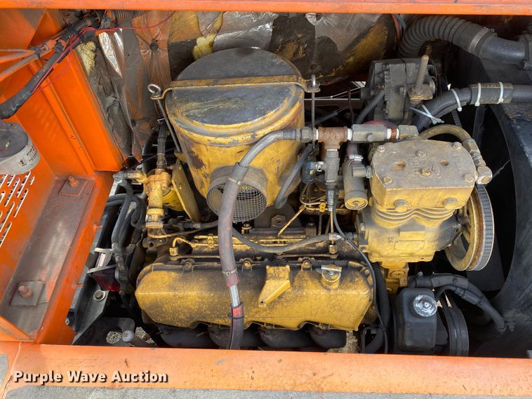 image for item JW9335 1990 Ottawa 30  yard truck