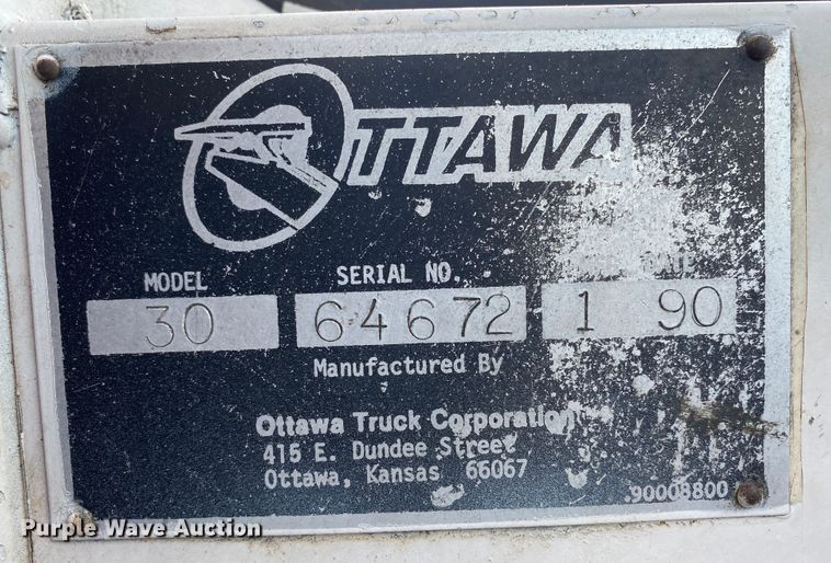image for item JW9335 1990 Ottawa 30  yard truck