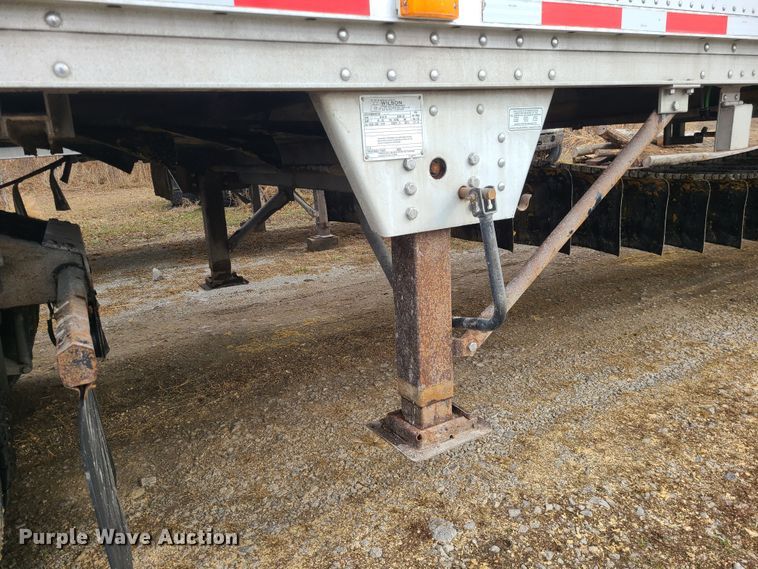 image for item JW9739 2009 Wilson DWBT-650  live bottom trailer