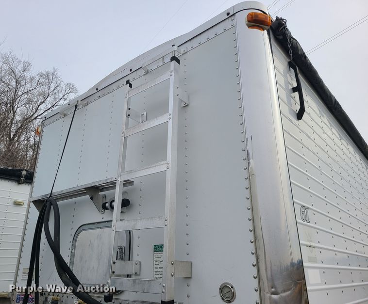 image for item JW9739 2009 Wilson DWBT-650  live bottom trailer