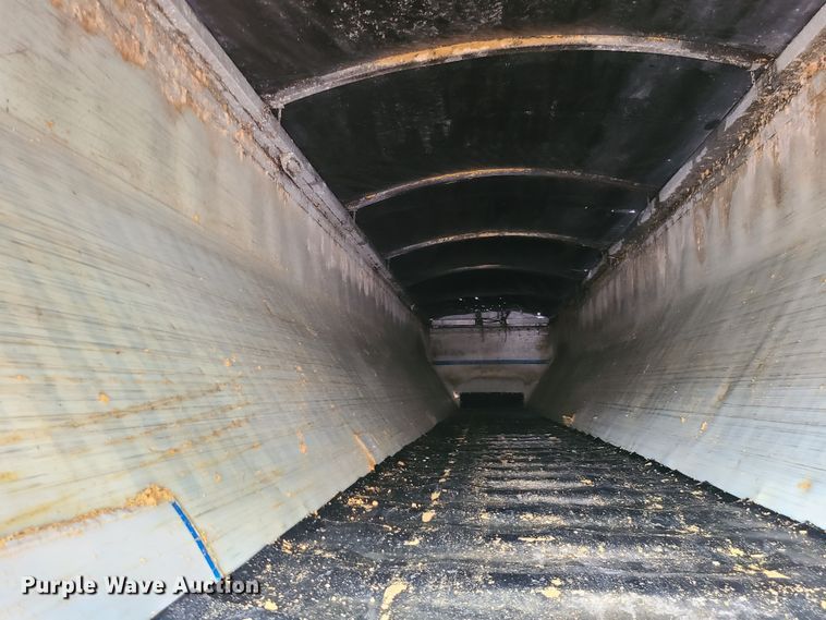 image for item JW9739 2009 Wilson DWBT-650  live bottom trailer